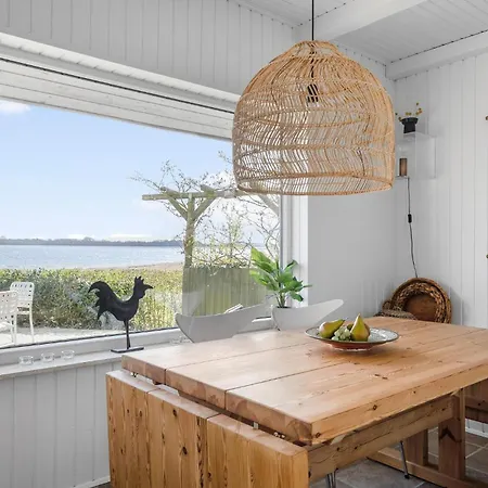 Semesterbostad Amazing In With House Sea View